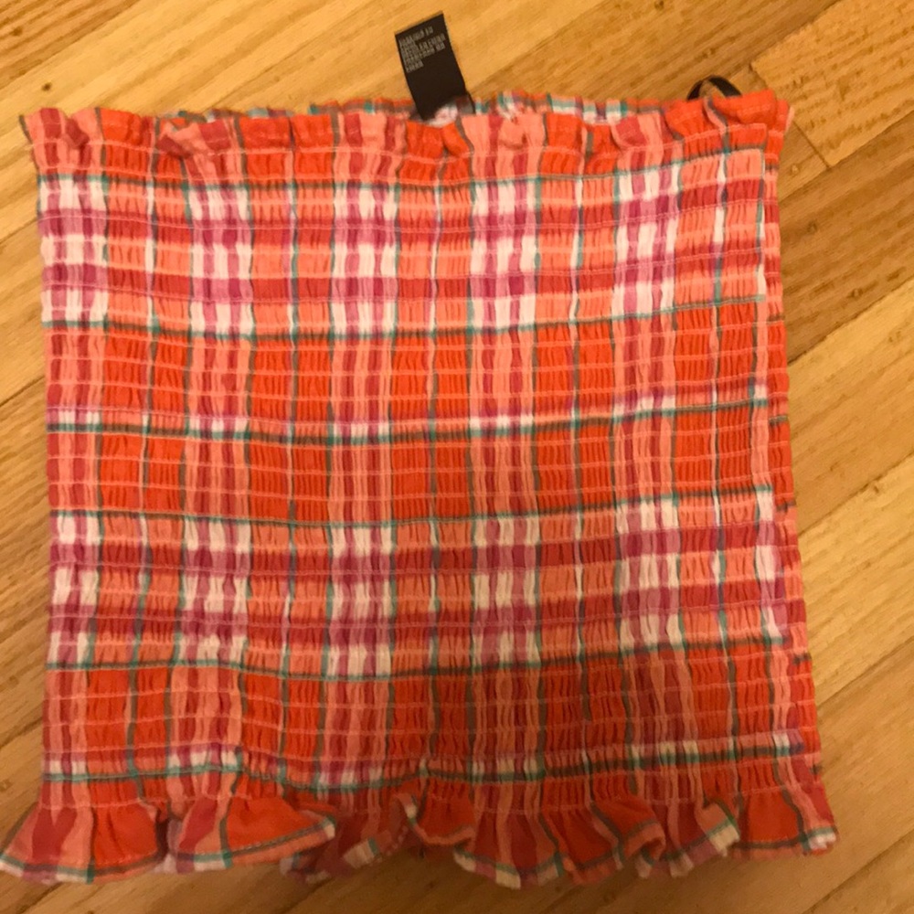 Checkered and ruffled tube top